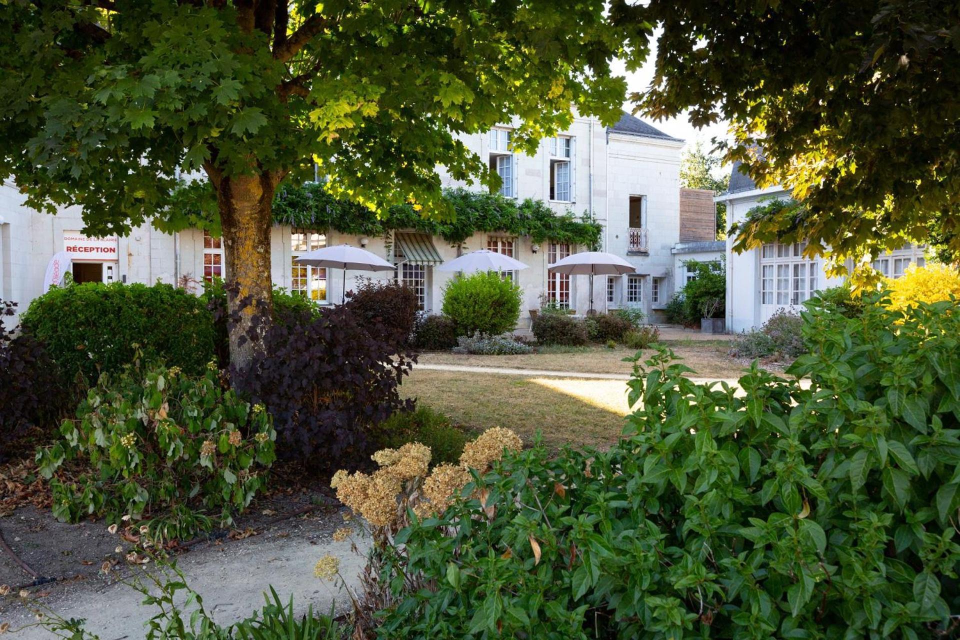 Hotel Mileade Le Domaine De La Blairie - Saumur Saint-Martin-de-la-Place Exteriör bild